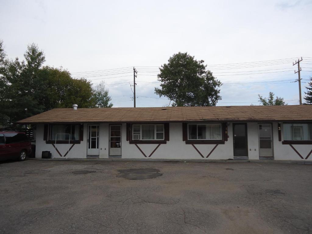 Old Country Motel Thunder Bay Exterior photo