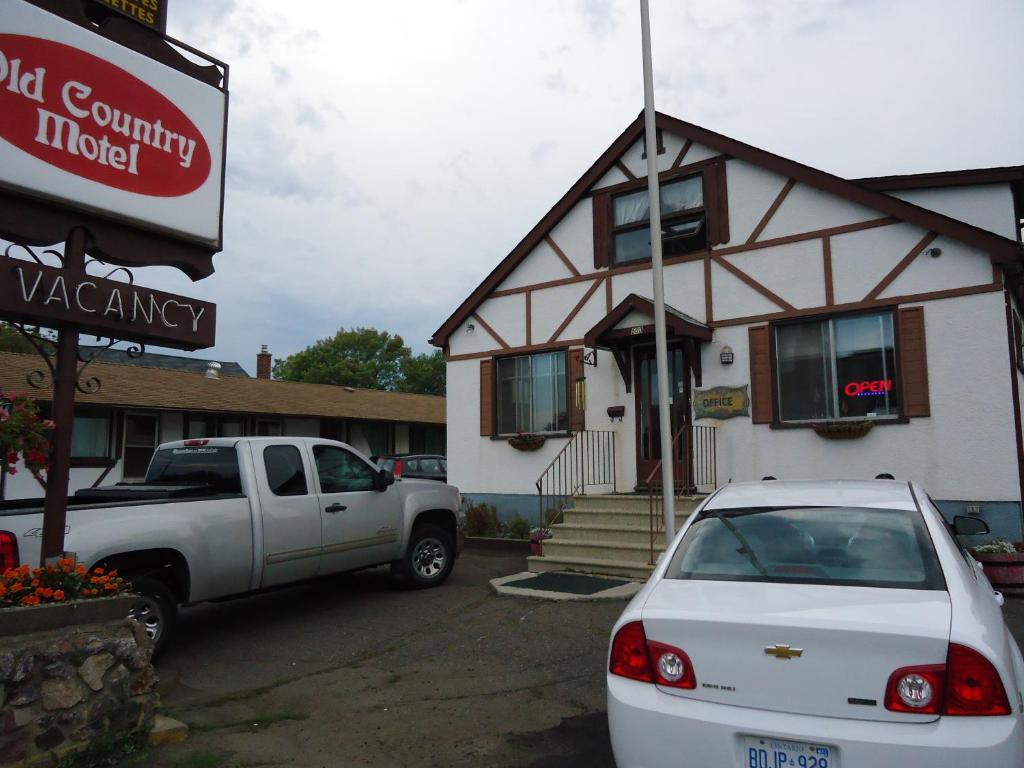 Old Country Motel Thunder Bay Exterior photo